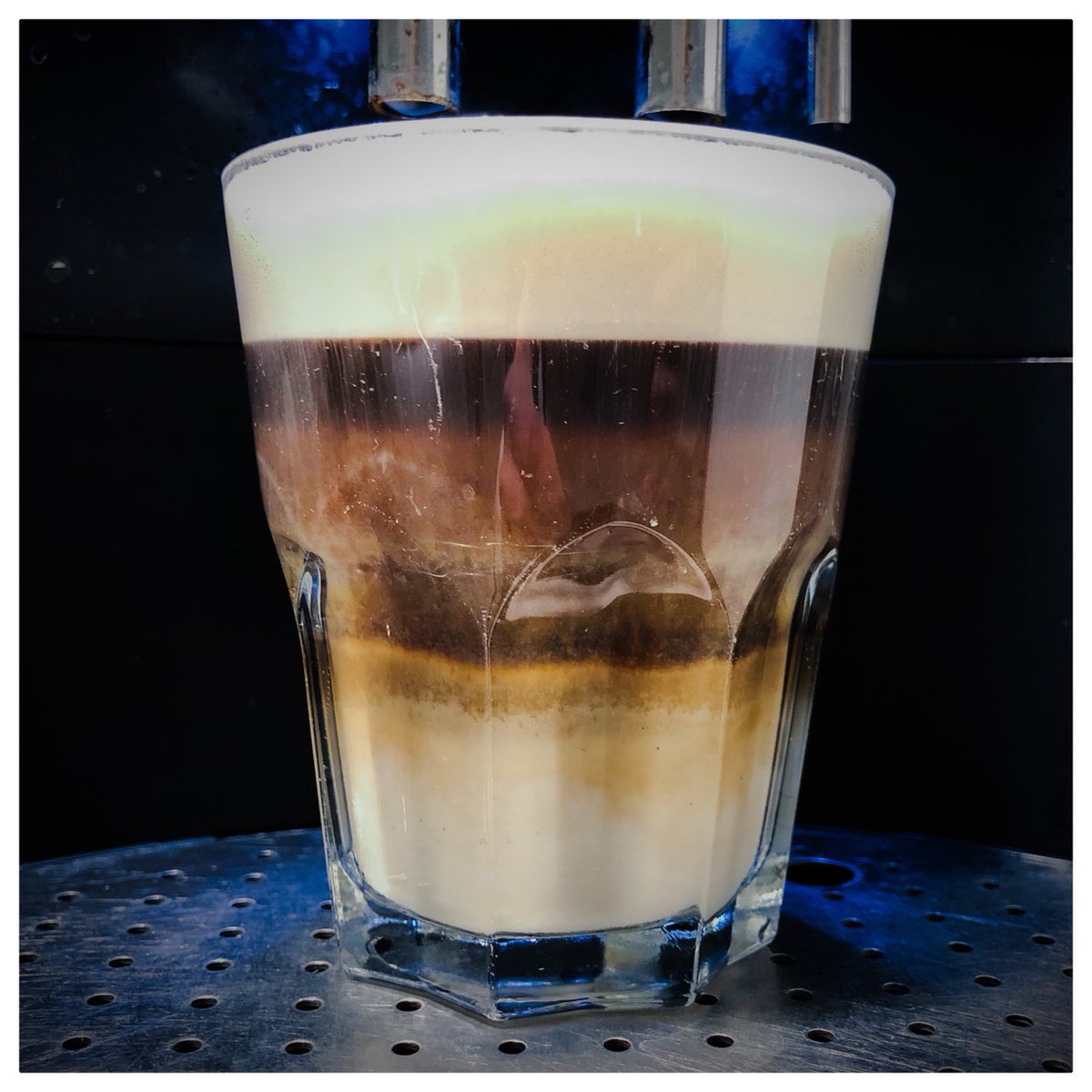 AnneKinnunen1's tweet photo. #strongone #coffeebreak https://t.co/GTGjpmyc2W
