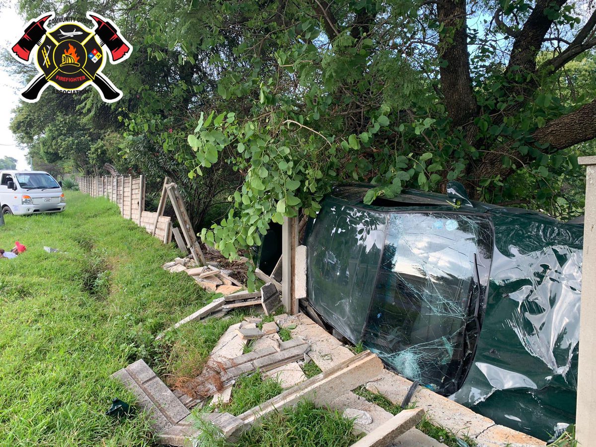 _ArriveAlive's tweet photo. One seriously injured in a vehicle rollover in Roodepoort https://t.co/ap9OxItchl
#ArriveAlive #Collision #CGFA https://t.co/Z4y3qv33x1