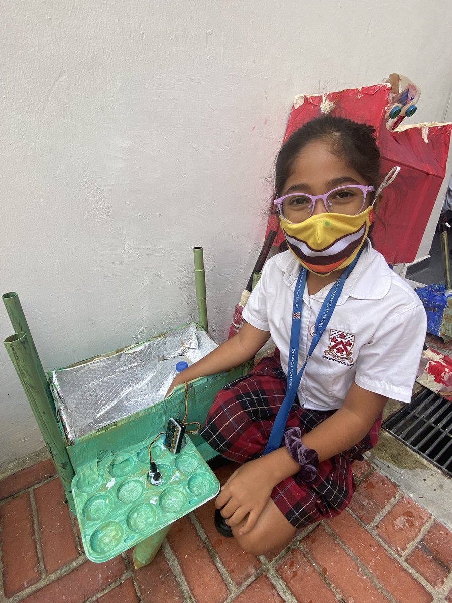 DCSG_CME's tweet photo. Outstanding problem solving with microbits. So impressed with the design of water sensor machines and discussion around Good life Goal #6 Save Water. I need these in my bath, on my balcony &amp; fitted to my taps. Excellent perseverance, collaboration and thinking. #DCSG #DCSGJunior https://t.co/bg6AtPEzfC