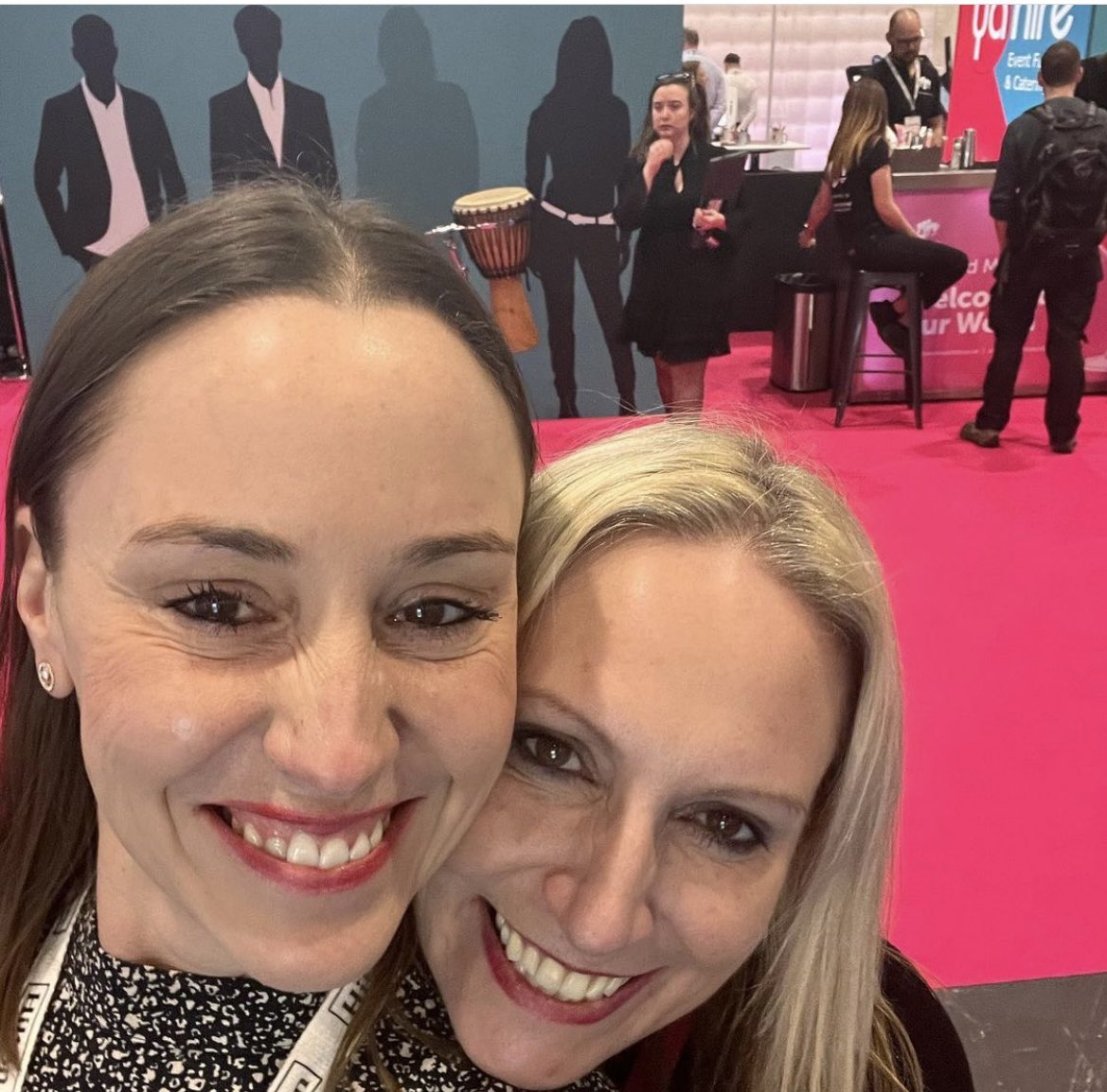 dUDMCs's tweet photo. What an amazing few days at @IntlConfex great catching up #eventprofs both old &amp; new industry friends. @TheEventsGirl @TheHubJobs 

I loved the Bingo Ball a charitable event put together by #confex2022 #eventprofsuk #eventsindustry #networking #fastforward15  #charityevent https://t.co/XSPtvvCjzI