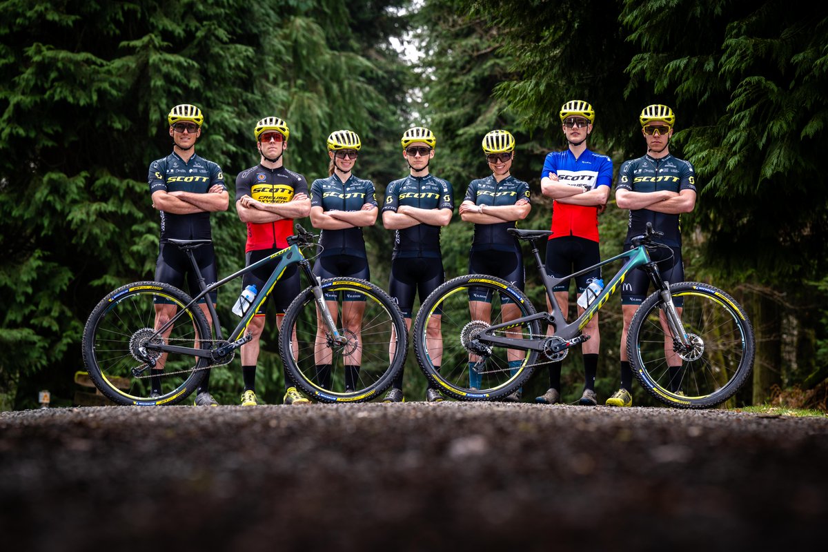 ScottSportsFR's tweet photo. Présentation du Team SCOTT Creuse Oxygene Gueret 2022 ! 🔥 
Un staff reconduit, un effectif surmotivé pour briller sur le circuit national et international et un nouveau vélo !  
___
👥 Creuse Oxygène Guéret   : https://t.co/qPPg0ZPhGq
___
🚲 Spark RC WC : https://t.co/3MEhlruRa7 https://t.co/H5vA5XUQlr