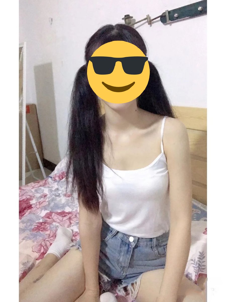 Coco1997S's tweet photo. 想要肉嘟嘟的感觉，又怕胖了瘦不下来#邢��� https://t.co/GJFCCQrip5