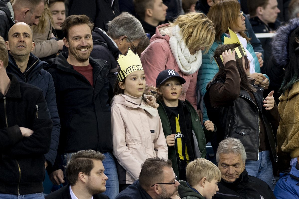 MijnVitesse's tweet photo. Just can’t get enough of it 💛🖤
#Vitesse #VITrom #UECL https://t.co/qjLfTzXqrS
