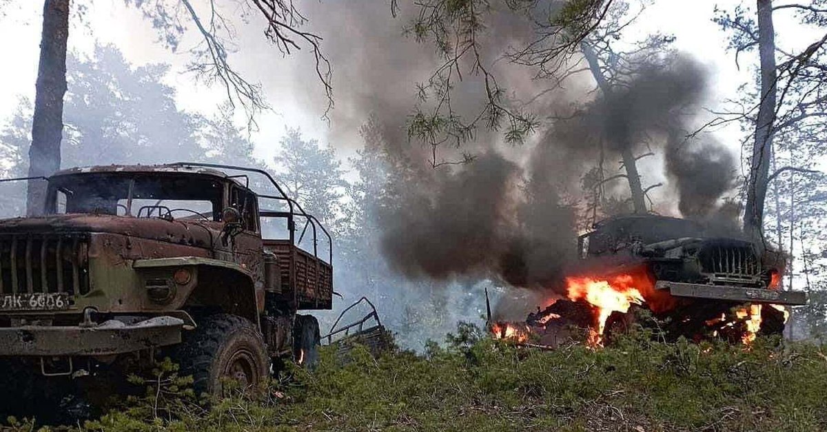 ТЕ, КТО СЕГОДНЯ НА ПЕРЕДОВОЙ

Командир зенитного ракетного дивизиона капитан Алексей Панкратов с первого дня военной спецоперации выполнял задачи по прикрытию отдельной мотострелковой бригады от авиации противника.

Подробнее: kprforel.ru/one-news/Novos…