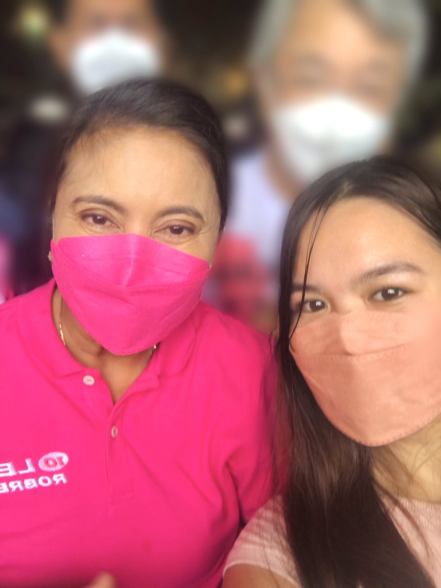 annlcmn_'s tweet photo. @lenirobredo My President! @lenirobredo #KulayRosasAngBukas https://t.co/FKi8js3kMe