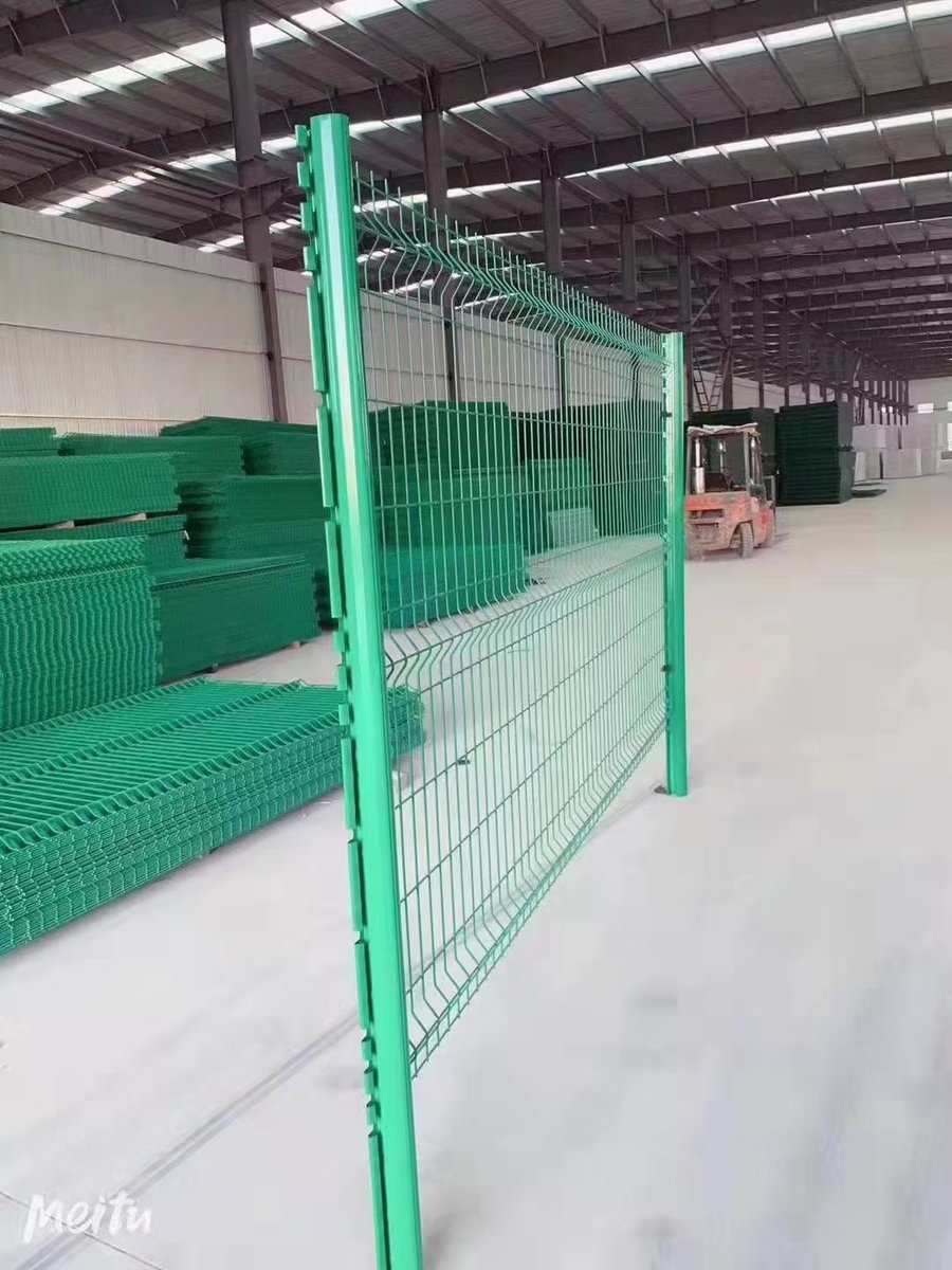 Peterwiremesh01's tweet image. construction v mesh fence
#vmesh 
#steelfence