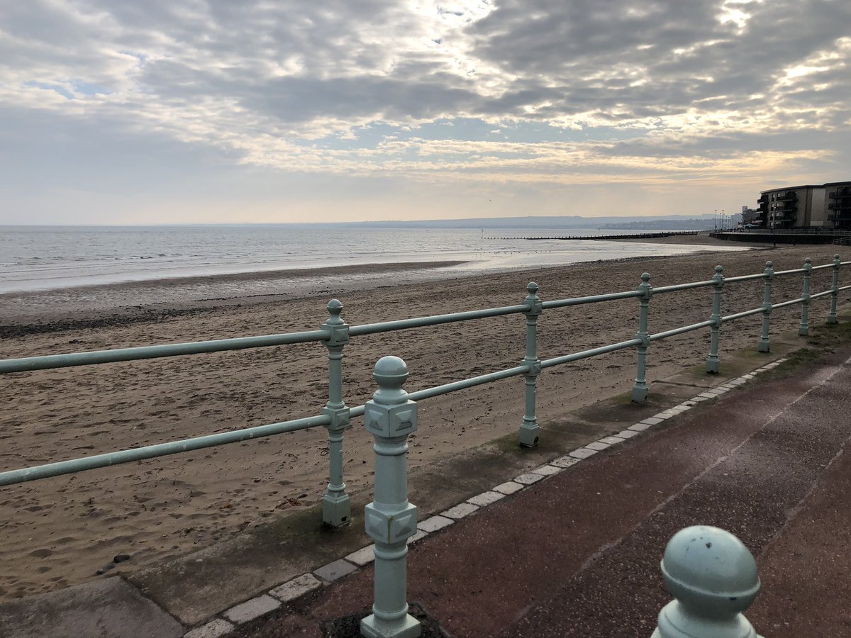 neonraptorbrew's tweet photo. Slightly nicer walk to the brewery this morning. This is not Sneinton and I’m not walking to Neon Raptor. #collabday https://t.co/wOkl7LiNpb
