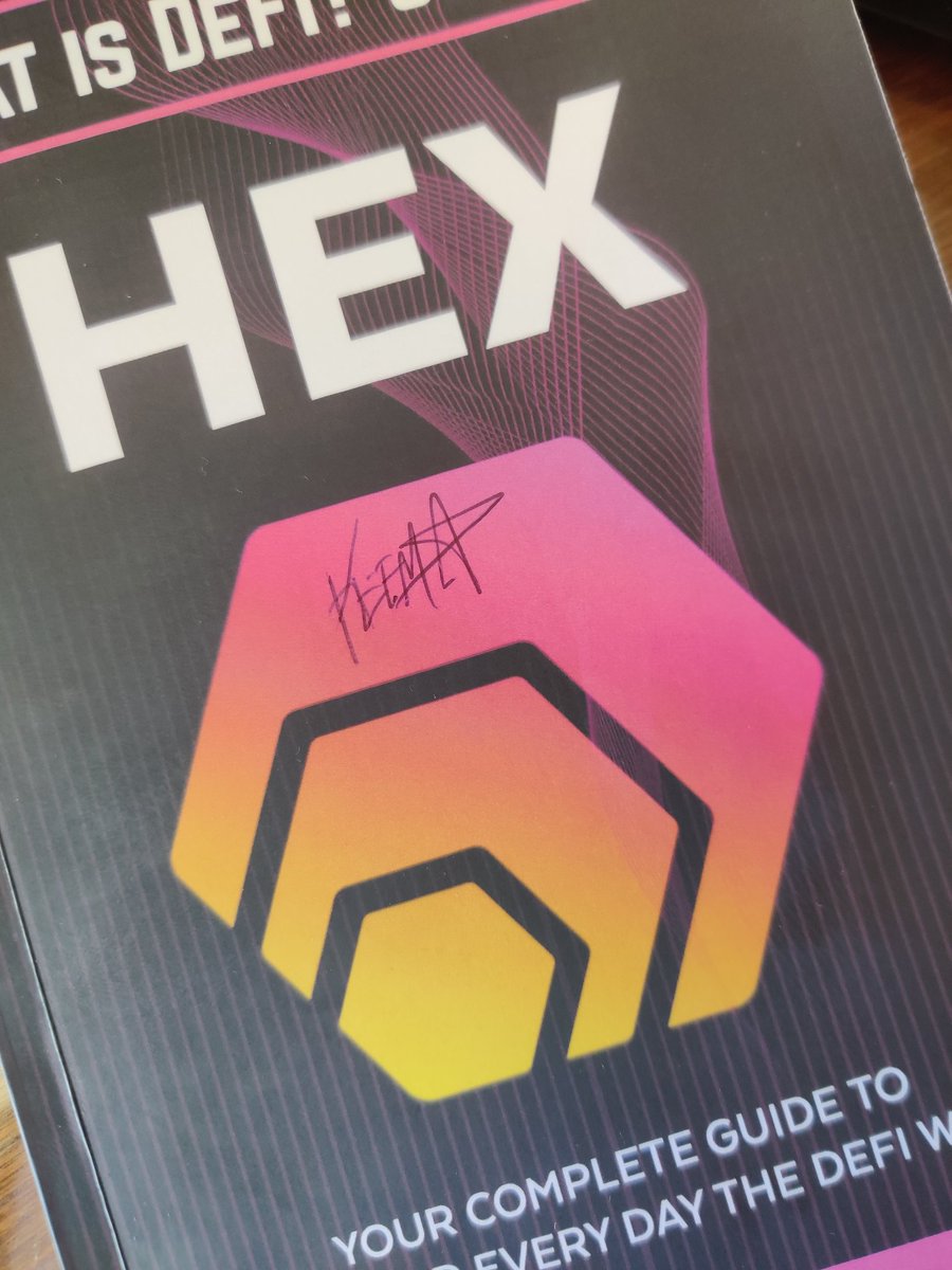 KincadeHoneyX's tweet photo. Thanks to everyone who was able to sign my book at the conference! There were definitely people I missed and I hope to meet you all soon! #HEX #HEXVegas https://t.co/GvOgOj7TuM