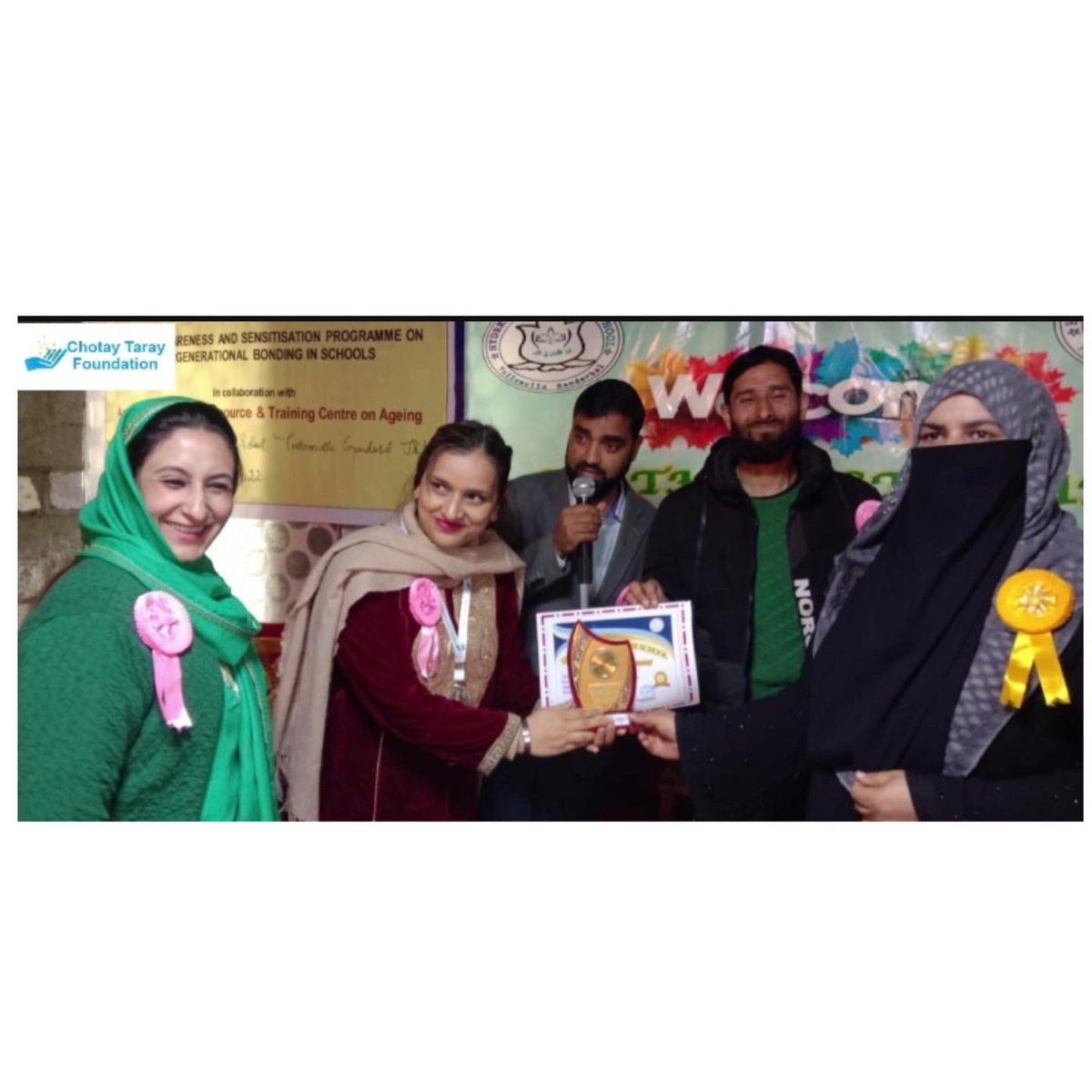 ChotayF's tweet photo. TO CARE FOR THOSE WHO ONCE CARED FOR US IS ONE OF THE HIGHEST HONOR.
One day sensitization and awareness programme at Hyderia School Tullamula Ganderbal was organized by National Institute of Social Defense and District Legal Services Agency, Srinagar. https://t.co/4skaDlaue0