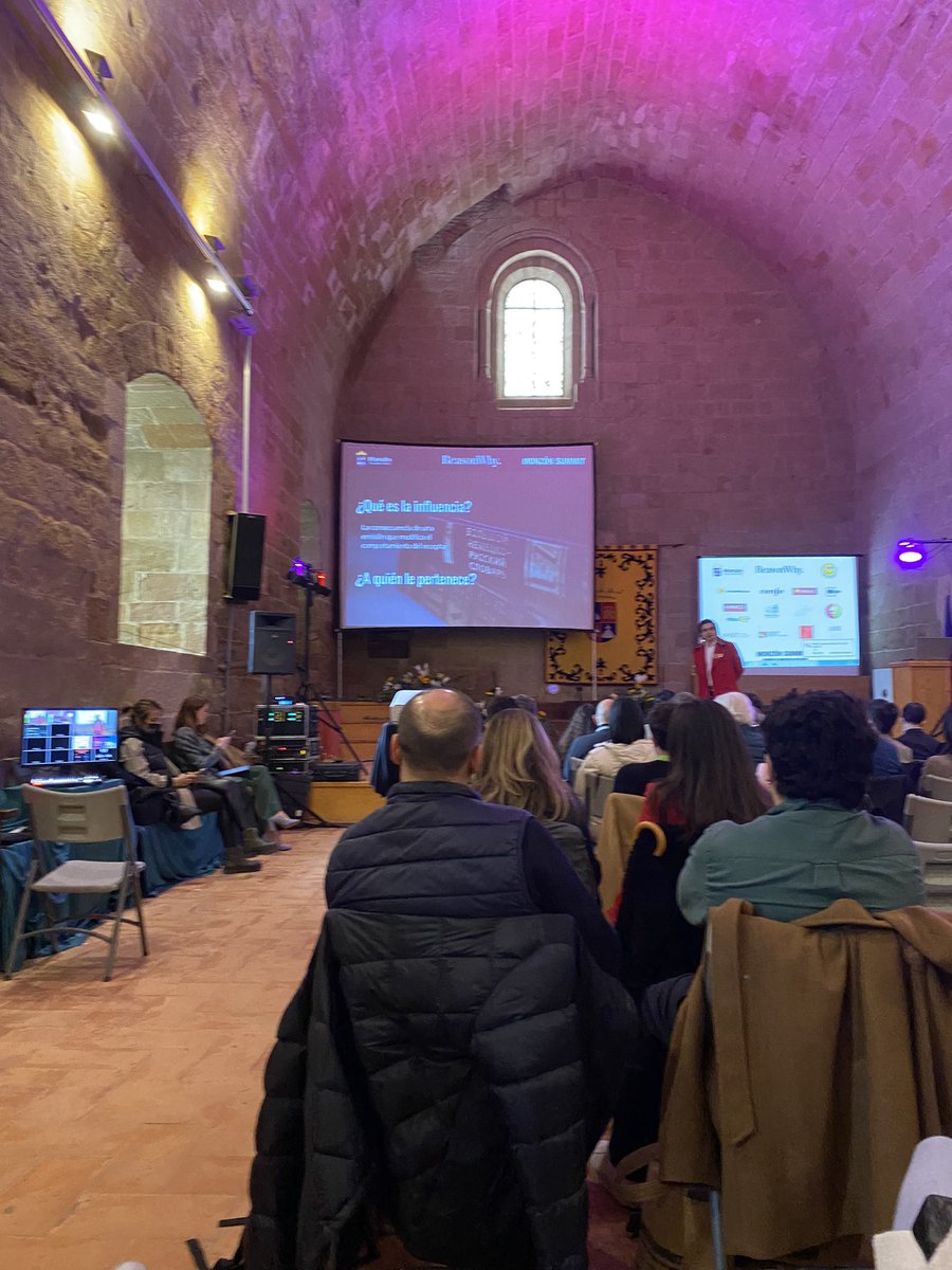 ¿Qué es la influencia? La consecuencia de una emisión que modifica el comportamiento del receptor. Javier Guadiana de <a href="/ReasonWhy/">Reason Why</a> en el #monzonsummit22