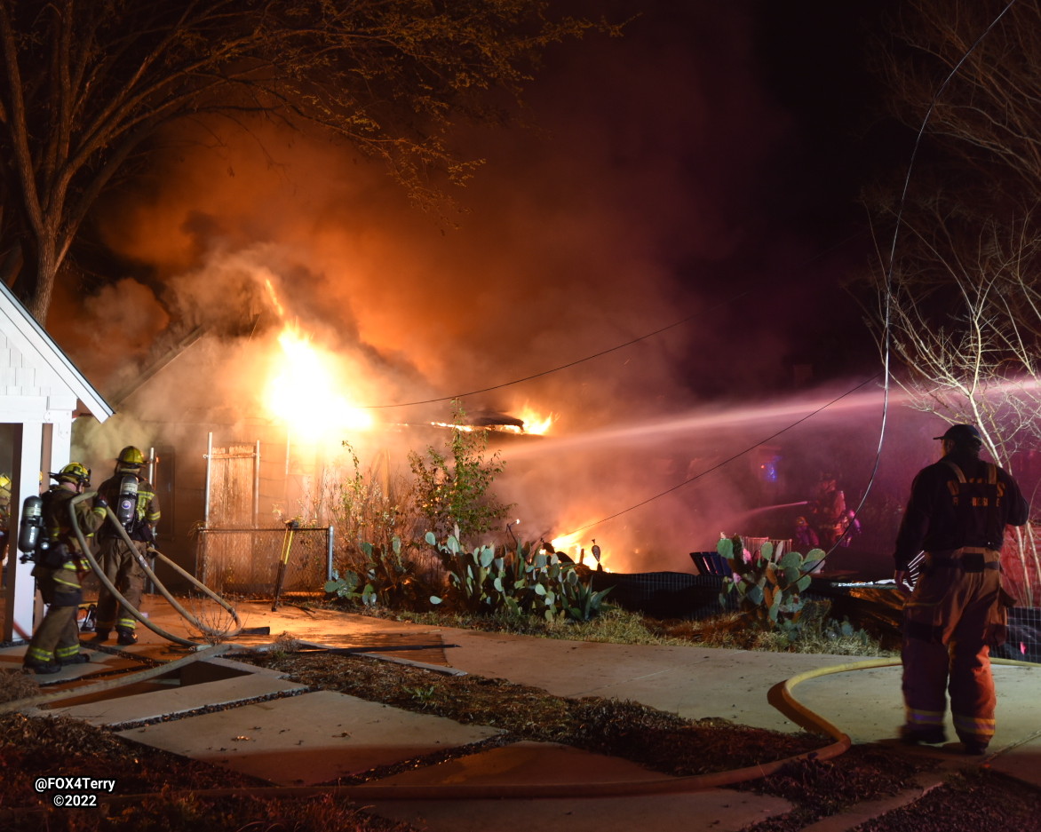 #Overnight an explosion destroys one home and damages another. This along San Leandro Dr just south of White Rock Lake. <a href="/TerranceFriday/">Terrance Friday</a> <a href="/GoodDayFox4/">Good Day</a> <a href="/FOX4/">FOX 4 NEWS</a> live from the scene where investigators are working to learn what sparked the explosion.