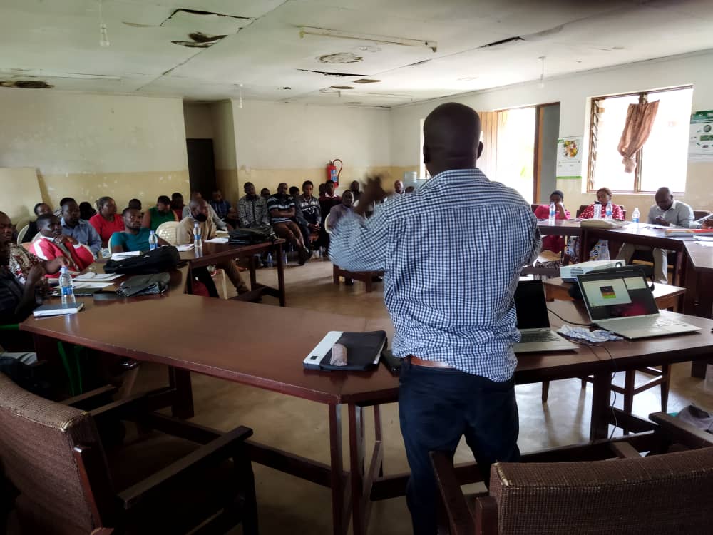 ProgrammeTrade's tweet photo. TRADE programme has urged Ntchisi District Agricultural Extension Workers to start preparing for the implementation of various interventions aimed at achieving sustainable improved livelihoods of rural people in Malawi. https://t.co/aTKnSKyJoW