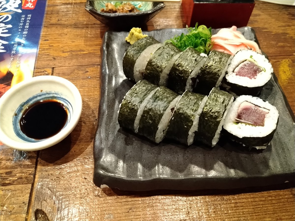 Moseusi_Setuna's tweet photo. 今回の滞在は、観光無しだったから食べ物だけは名物です固めた！(*ﾟ-ﾟ) https://t.co/e19Lzr17wc