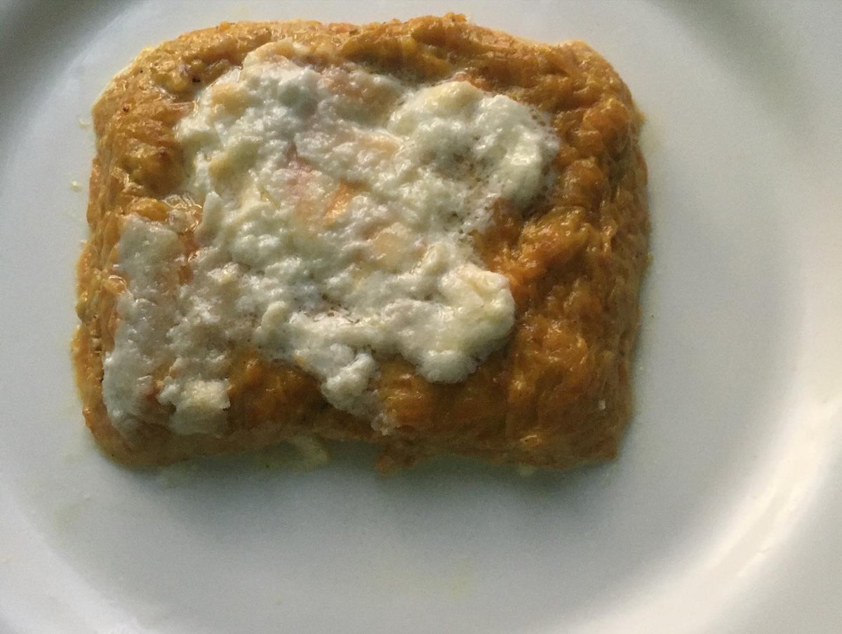 panthiranjit's tweet photo. #carrothalwa where grated carrots are slow cooked in milk with ghee , sugar and top up with milk skin https://t.co/wuAg8AwHl6