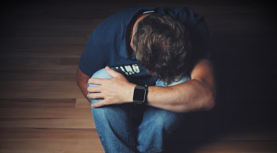 Врач указала на тревожные «звоночки» развития онкологии

 Непонятные боли в животе, диарея, запор, появление крови при мочеиспускании могут сигнализировать о развитии рака в организме, предупредила онколог и проктолог Елена Смирнова.Если человек ощу…
rusplt.ru/sdelano-russki…