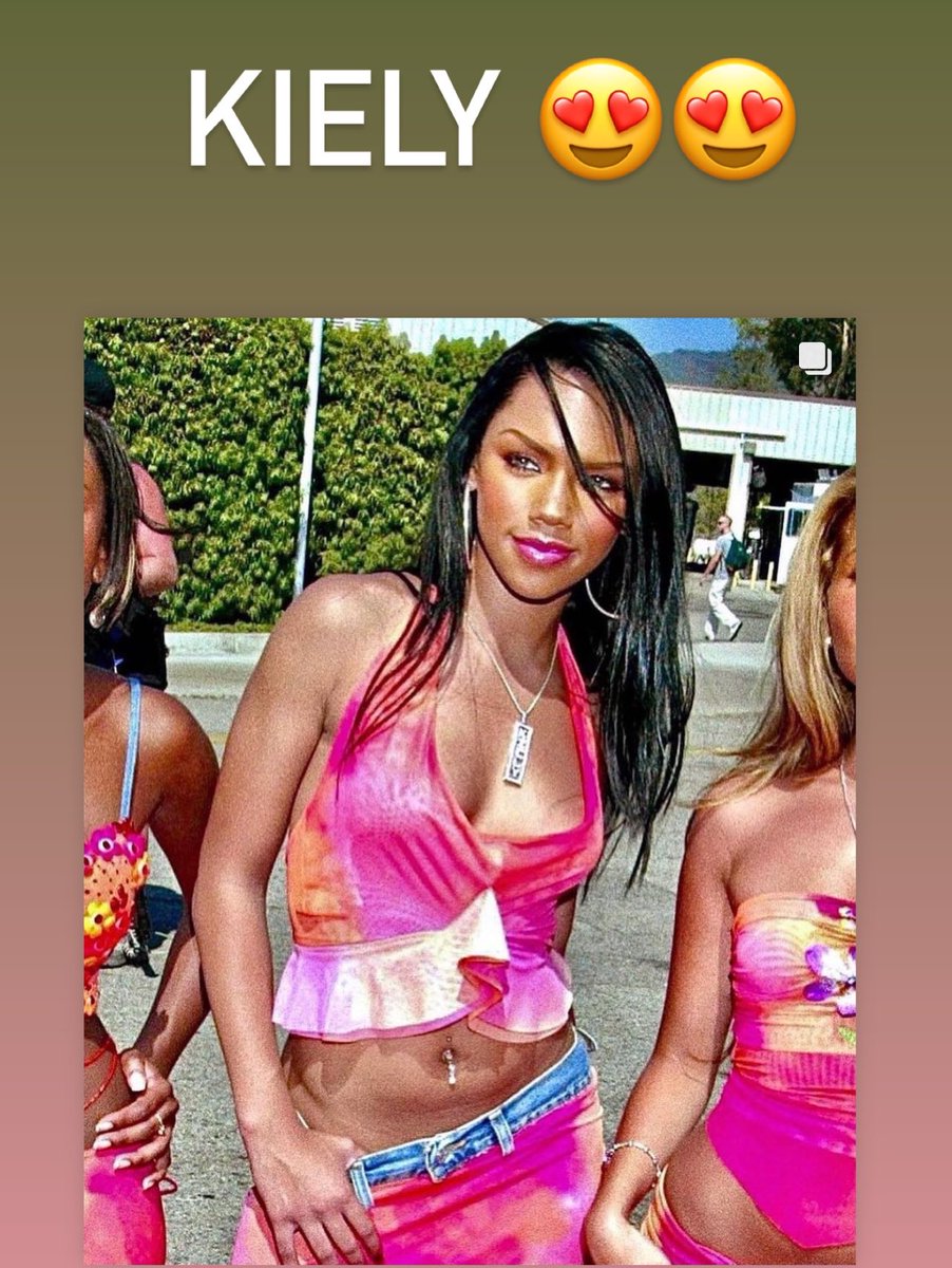 thecarlosking_'s tweet photo. I miss her 😢 https://t.co/4Y4t7tFFmO