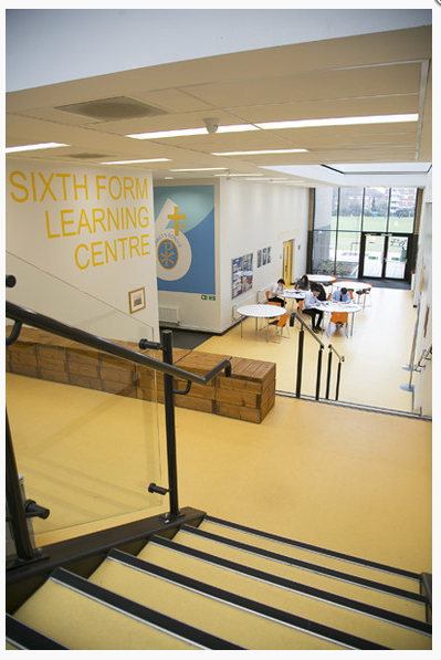christs_school's tweet photo. We're recruiting for a Sixth Form Officer to start in April 2022, after the Easter break or as soon as possible. Please see our website for further details.  Application forms should be emailed to hr@christs.school by 9am, Mon 21st March 2022 @sixth_s  https://t.co/iyQkwodyeC https://t.co/VAX56hiyHQ