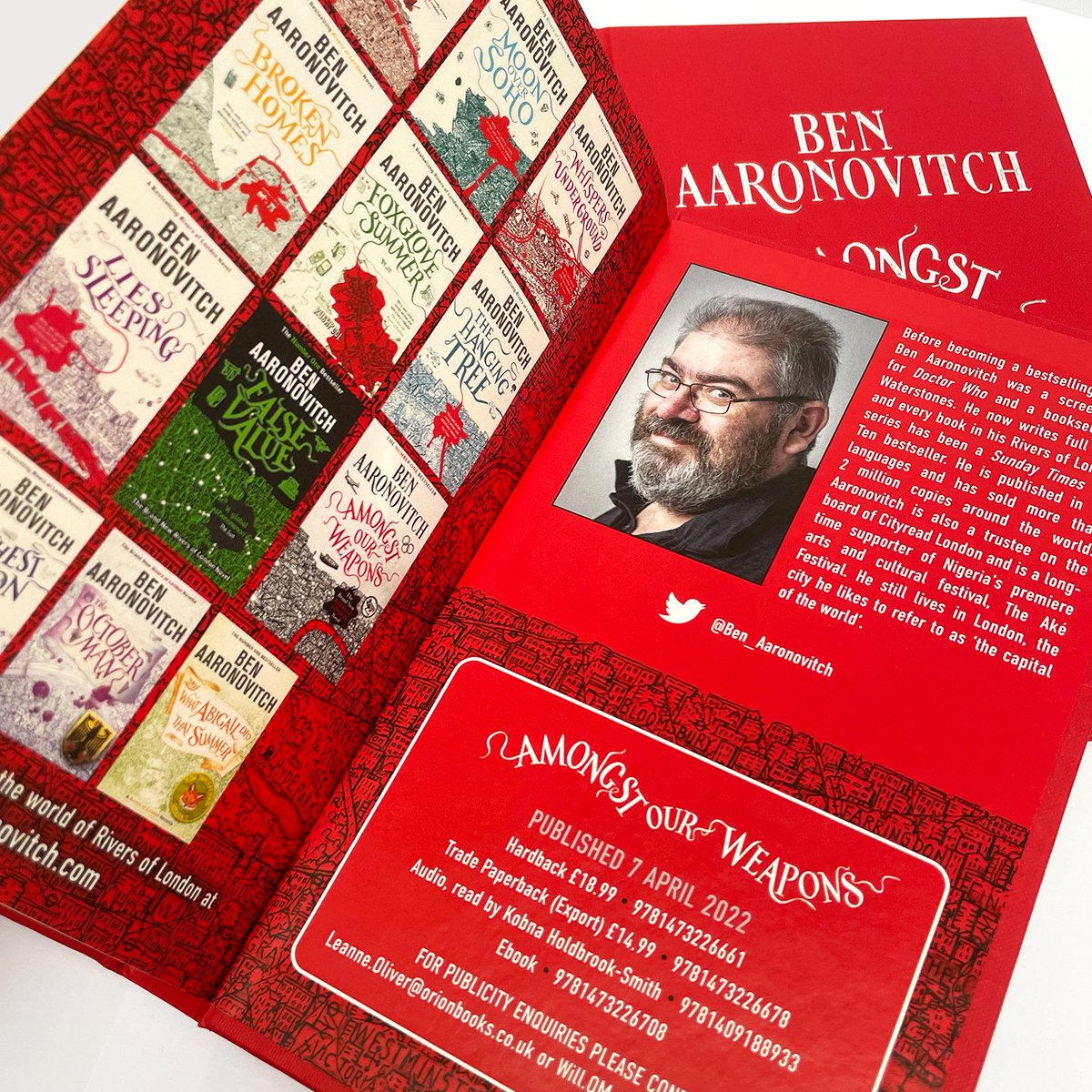 Fancy getting your hands on one of the super limited edition proofs of #AmongstOurWeapons, the new Rivers of London novel from @Ben_Aaronovitch? We have 3 up for grabs - just retweet this post to enter! [18+, UK only, closes 11.59pm 13/3/22. Full T&Cs: bit.ly/AOWproofprize]