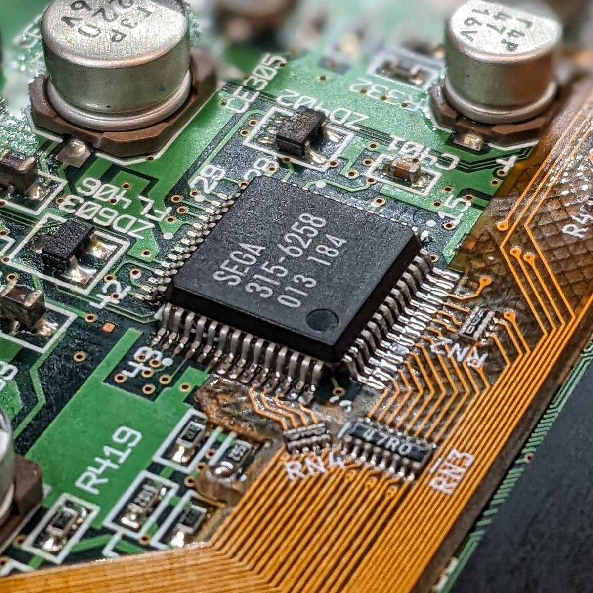 FragolRoc's tweet image. Still trying to finish the last couple of orders in my queue before I close up shop. I stopped taking new orders, but there are still some stragglers left. I'll let y'all know once I'm done done