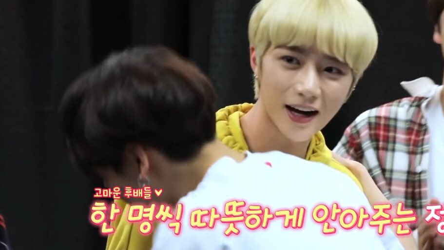 best boys hugging! 🥺