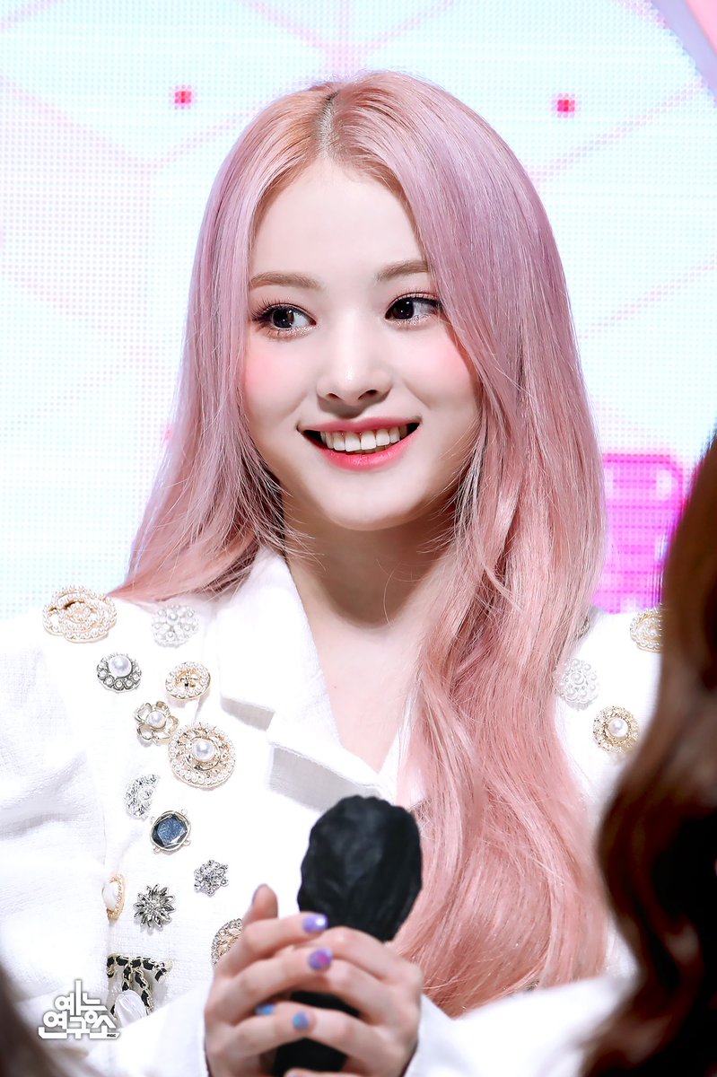 🌸사랑둥이 엔믹스 납셔요 ♡⁼³₌₃🌸 
짱믹스의 무자비한 비주얼에 두 눈이 번쩍! O.O💖

📷 ☞ naver.me/FshdI9yR

220305 #쇼음악중심 #음중 #엔믹스 #NMIXX #지니 #JINNI #OO