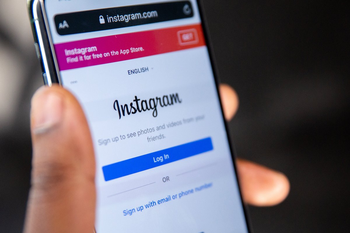 senatinform's tweet photo. Матвиенко закрывает свой аккаунт в Instagram

На фоне информации о «в чистом виде экстремистской и антироссийской» деятельности компании Meta, которая владеет Instagram, спикер СФ решила «уйти» на страницу во ВКонтакте https://t.co/gPjhyIQQ3y https://t.co/2cYPkgmedi
