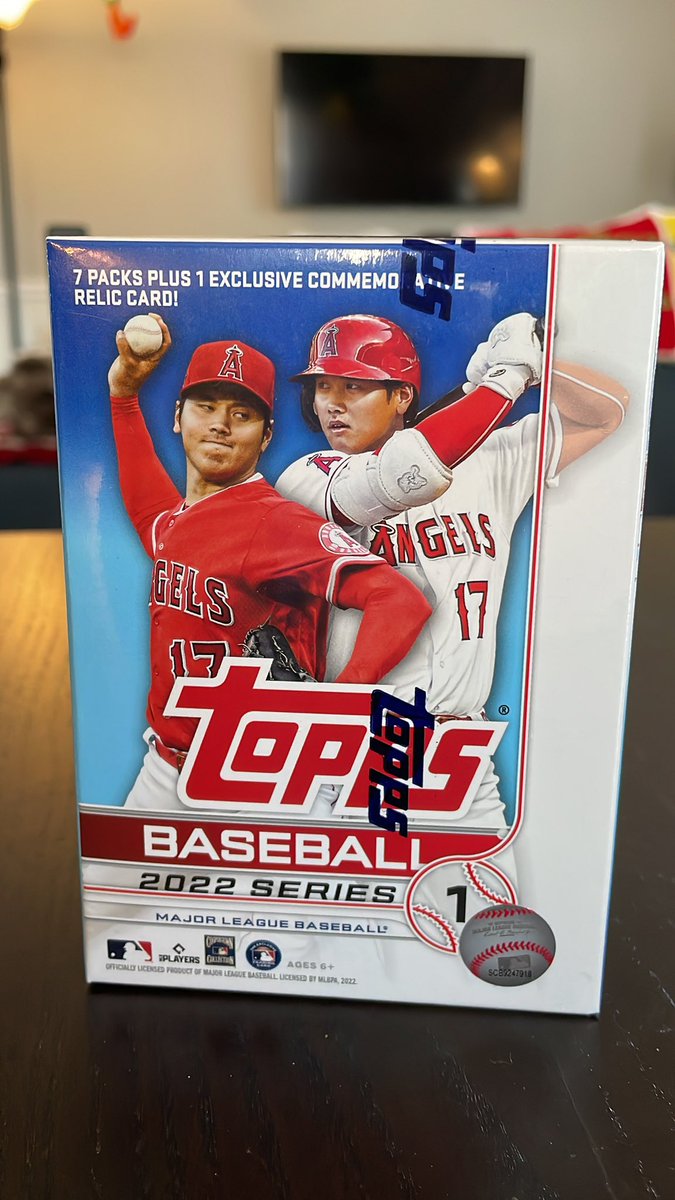 JunkWaxBaseball's tweet image. Now that baseball is back, I decided to run a giveaway for one of my Topps 2022 Blasters. Simply do the following:

1. Follow
2. Like
3. Retweet

I’ll draw the winner St. Patrick’s Day. March 17th! @CardPurchaser @SportsSell3 @HobbyConnector @TheHobby247