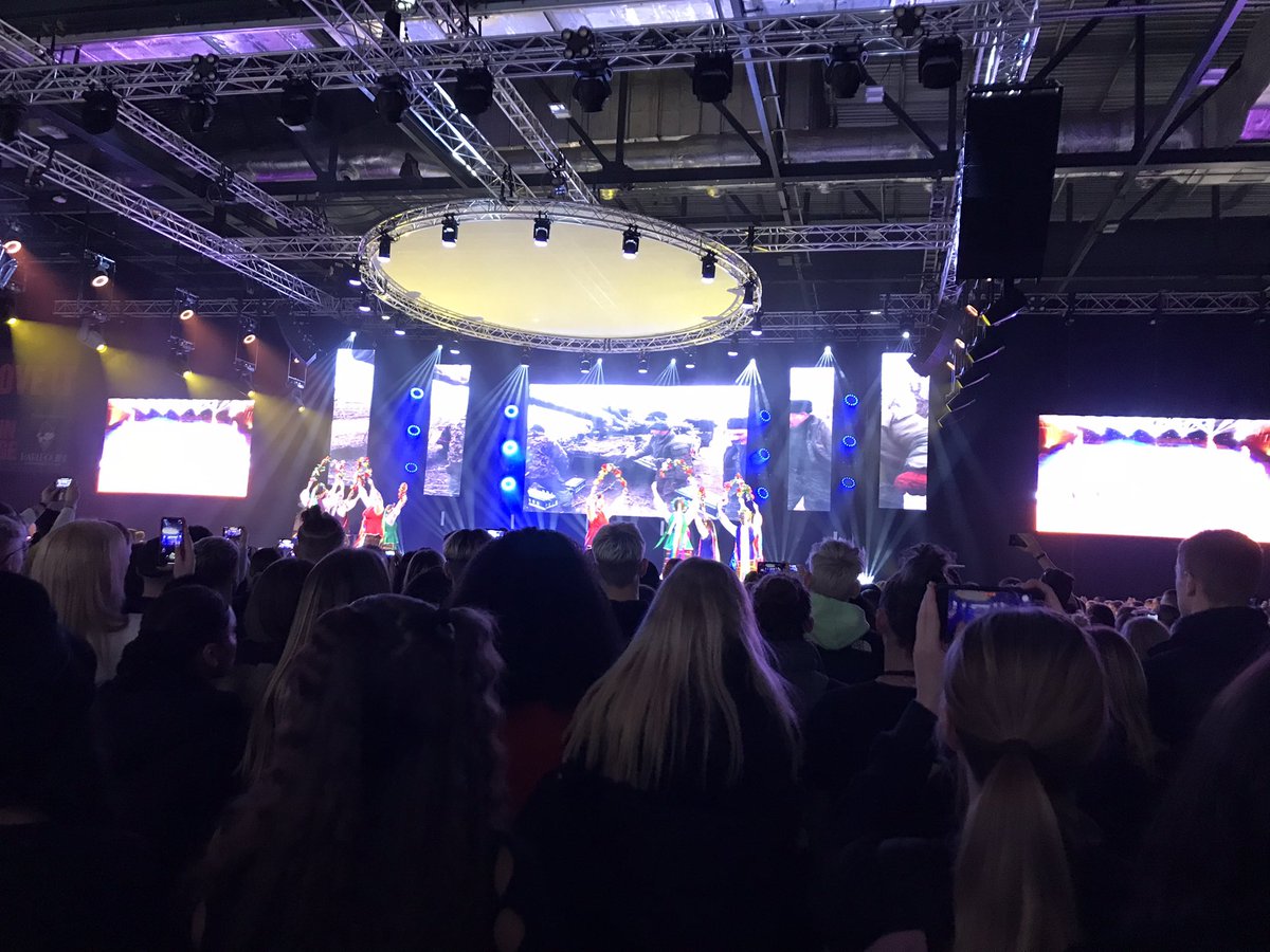 StMarysExpArts's tweet photo. Dance trip to ‘Move It’ at the Excel centre today! An inspiring day of performances and workshops! https://t.co/yxXuslfgO3