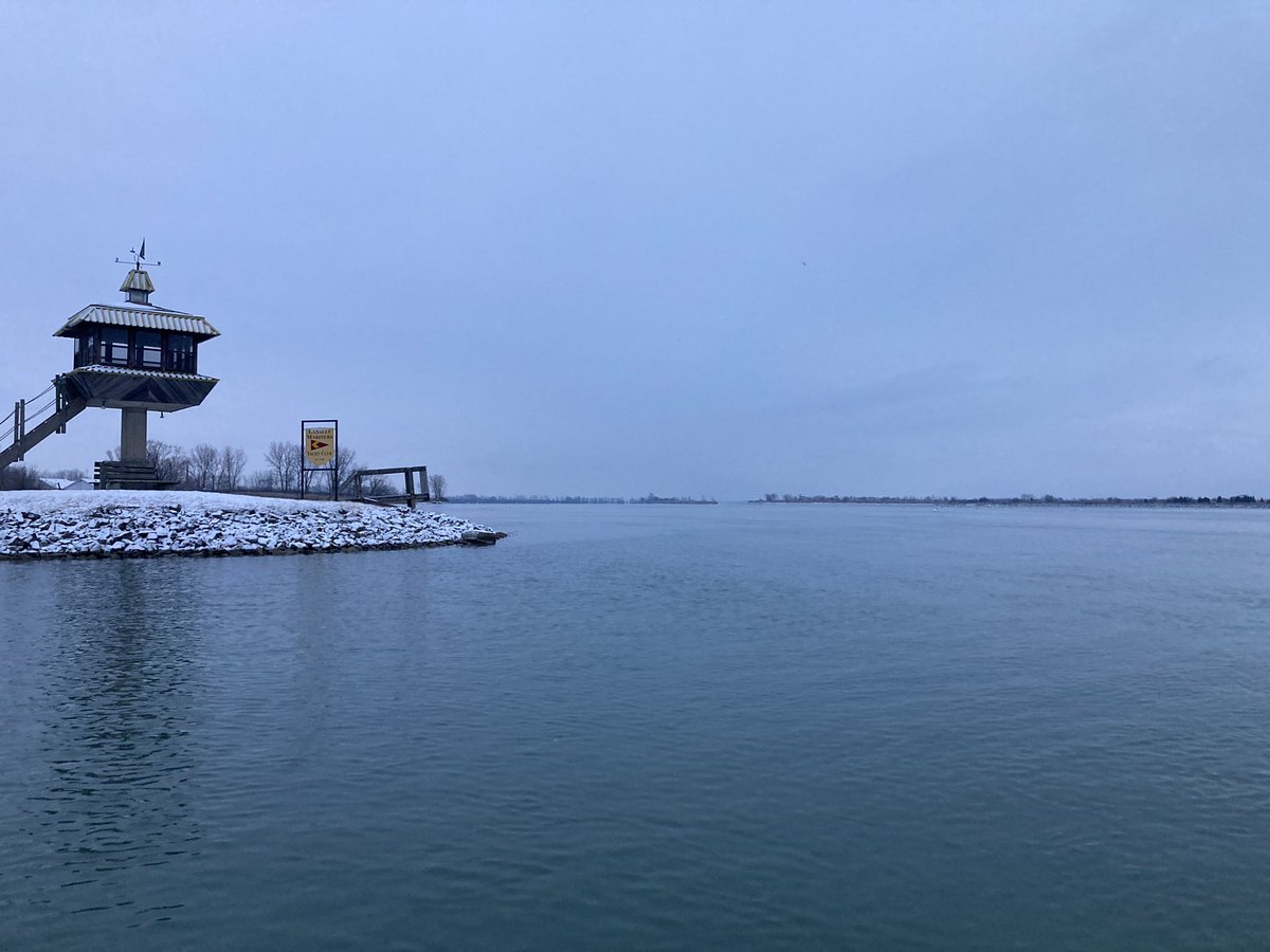 Hive2Home's tweet image. First paddle of the season! -2C and snow!