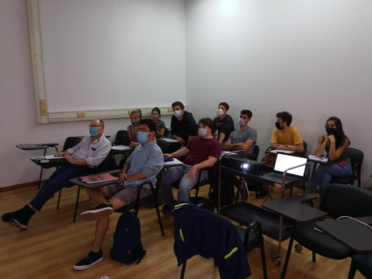 Discussing #generegulation mechanisms with students of the Escuela Complutense Latinoamerica (<a href="/unicomplutense/">Complutense</a> <a href="/UBAonline/">UBAonline</a>). #plantsci #ASRgenes