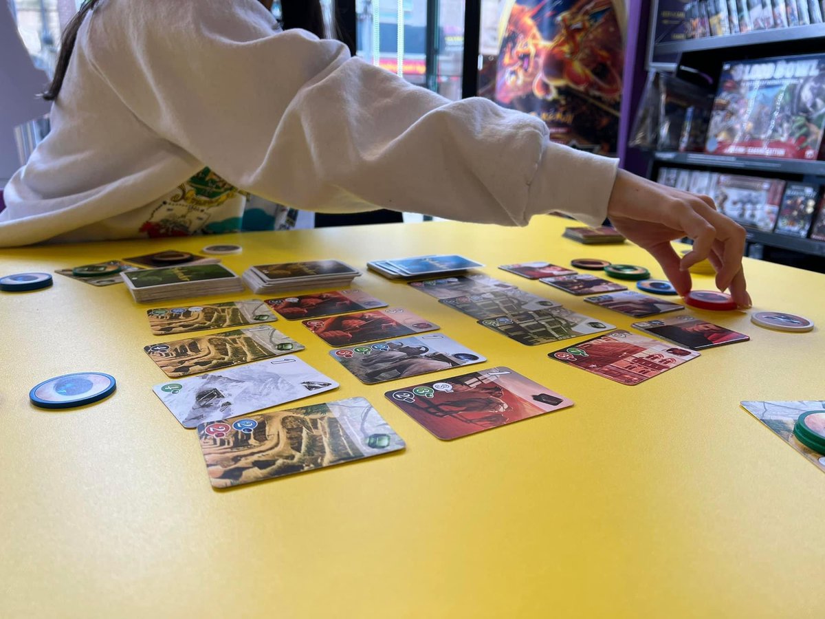 LanguageConnec5's tweet image. #games #boardgames #Englishlearning #Englishlanguage #Huddersfield #Geekretreat

@GeekRetreatUK
