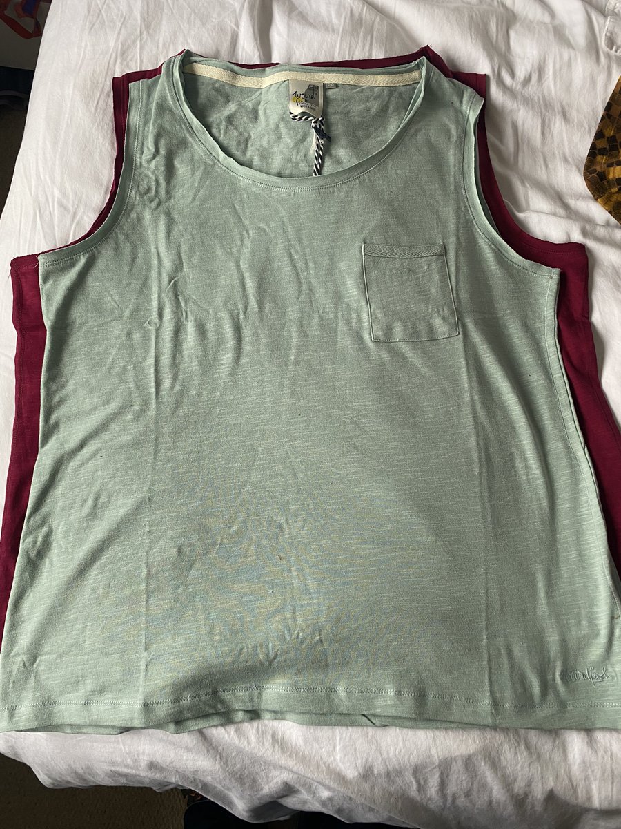 One of these things is not like the other. Same top, style and size from <a href="/WeirdFishTweets/">Weird Fish</a> but 2 very different size and shape. No wonder us ladies struggle with sizing!! I can’t even return for an exchange because I don’t know which is the ‘right’ size