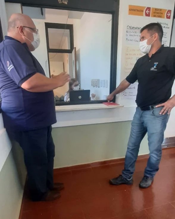 salto_encantado's tweet photo. El interventor Andres O. Podkowa junto al Director Ejecutivo de la zona sanitaria centro uruguay, Dr. Horacio A. Mielniczuk coordinan tareas en conjunto para los CAPS de Salto Encantado.
#GestionAndresPodkowa

@herrerayflia 
@HMielniczuk https://t.co/IKFMFI1yQC