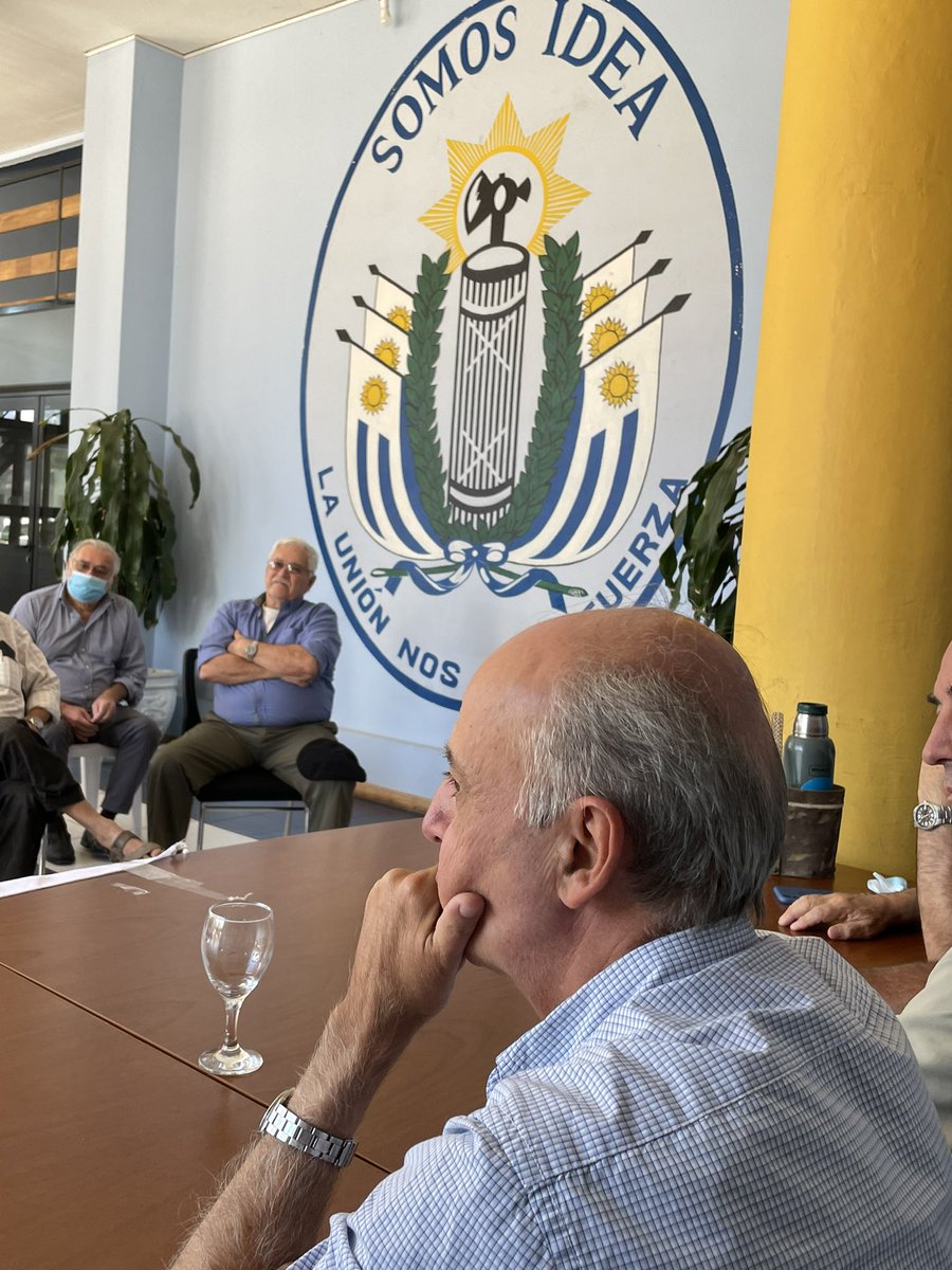 JavierGarcia_Uy's tweet photo. En la sede de la Departamental de Tacuarembó del @PNACIONAL donde dialogamos con dirigentes de la coalición de gobierno y vecinos de Tacuarembó, sobre el No a la derogación de la LUC. #VotaNOderogar https://t.co/2tkomvjJ2g