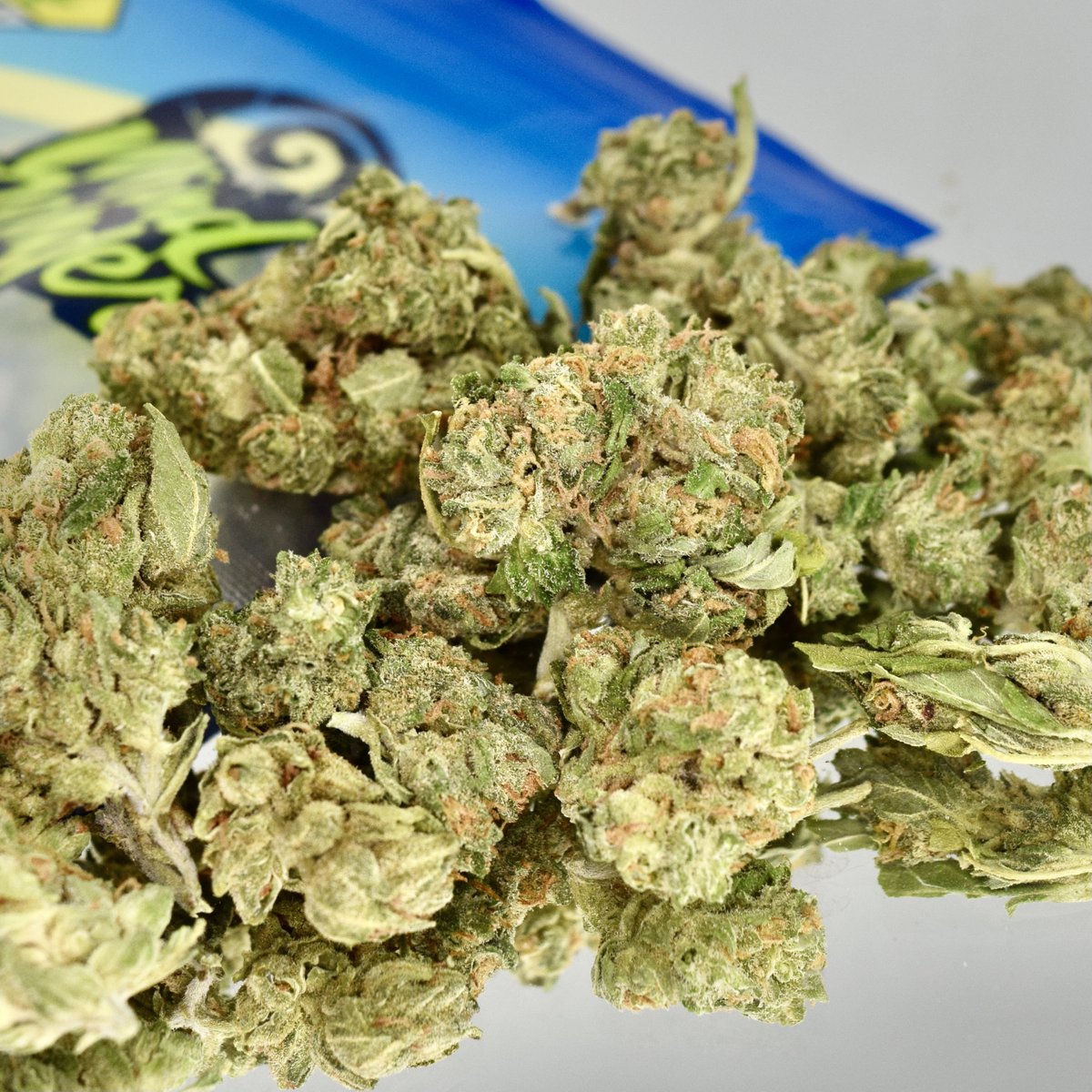 SeattleHashtag's tweet photo. Find three new flower brands at Hashtag!
Welcome,
Lifted Cannabis
CannaGold
Mind Bender
#liftedcannabis #cannagold #mindbender #newnew #hashtagcertified #hashtagfamily #hashtagseattle #hashtagredmond https://t.co/vYlIjAYE7r