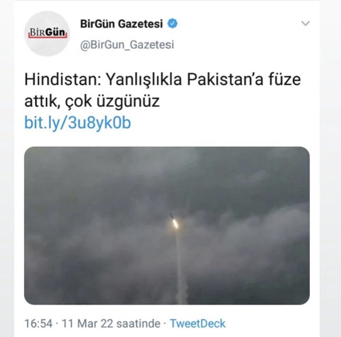 cansuhsk's tweet photo. Pakistan: önemli değil ama bir daha yapma ödümüz koptu https://t.co/Uncw00Oi4l