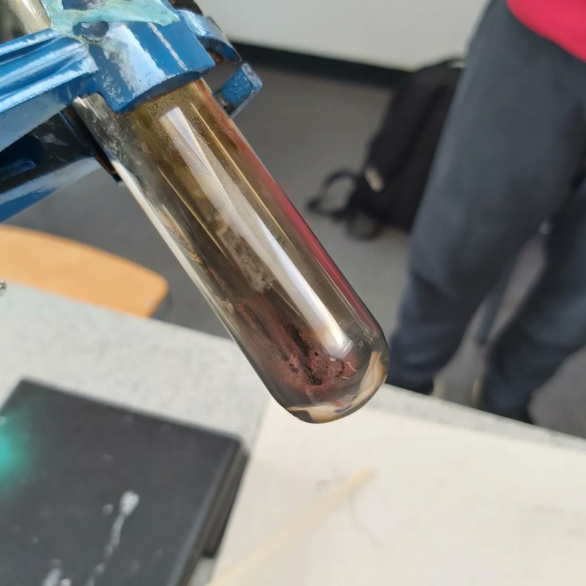 S3 Environmental Science successfully extracting copper from copper carbonate today 🔥