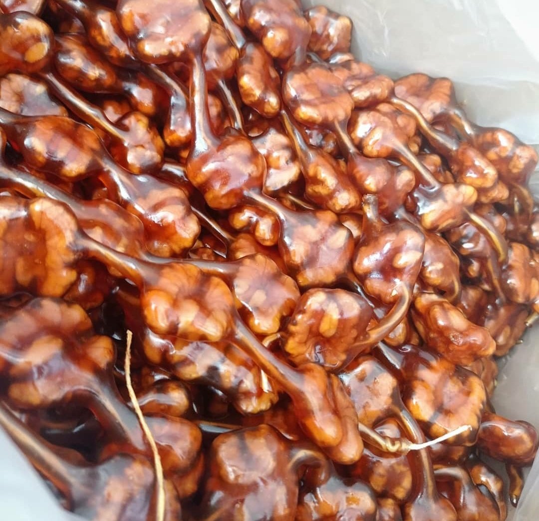 Rt edebilir misiniz?Miss gibi çayınıza kahvenize eşlik edecek enfess cevizli kelebek sucuk sipariş için mesaj atmanız yeterlidir 👇😋🤭