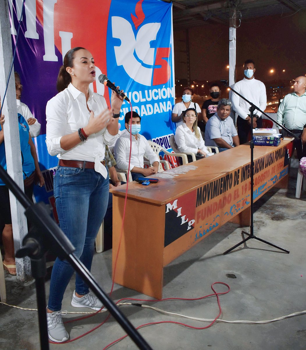 RC5Guayas_D2's tweet photo. Con júbilo y algarabía se vivió el conversatorio de nuestra Presidenta nacional @marcelaguinaga con la militancia del distrito dos Guayas, en compañía demuestra directora distrital @yajasolorzano y nuestro director de juventudes @DfreiremM, #VamosJuntosEc a #RecuperarLaPatria https://t.co/gBqpu7DNuQ