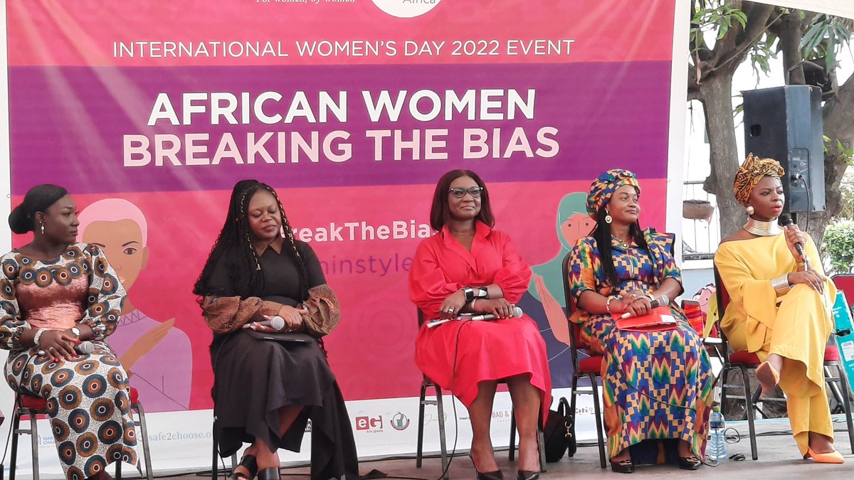 CoolenAnne's tweet photo. Transnational feminist solidarity
"Wherever you are as a woman,  you should ask yourself the question: How does my privilege contribute to another woman's oppression?"
@RitaNketiahPhD @feminstyle #BreakTheBias https://t.co/ihnSx54xdf