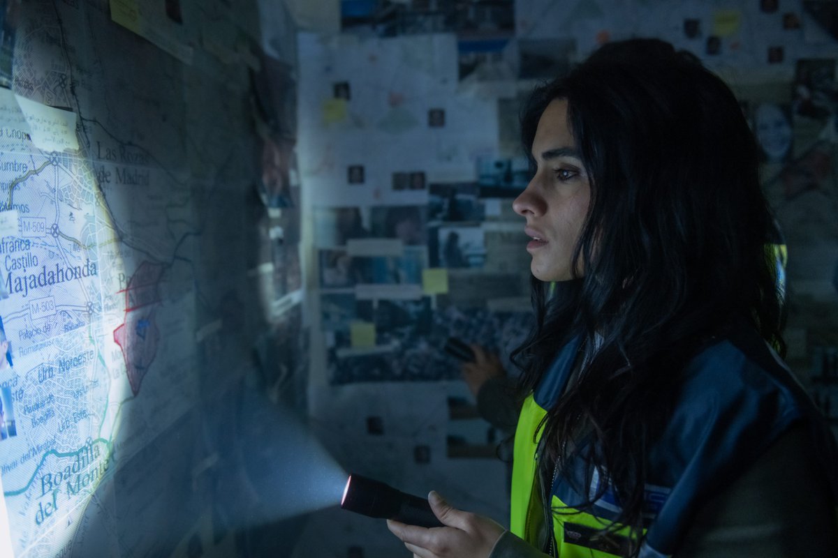 Queda justo UNA SEMANA para descubrir quién observa a #LaUnidad.
Una serie original creada por Dani de la Torre y @Alberto_Marini, inspirada en uno de los trabajos más desconocidos de nuestra <a href="/policia/">Policía Nacional</a>.