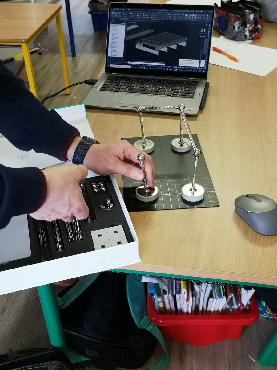 ambyrne's tweet photo. A brilliant, engaging and educational visit to @emper_ns by a civil engineer colleague from @AITCivilEng #EngineeringWeek2022 @TUS_LibraryMD @TUS_Midlands_ https://t.co/IwPAaIMvil