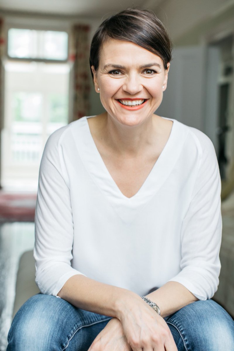 Melanie Lawson, CEO, Bare Biology

When Melanie couldn't find a traceable, pure fish oil supplement to address her health needs, she decided to source her own. It took her all the way to Norway and the rest is history!💚#PlanetOrganic #FemaleFounderMonth 

planetorganic.com/collections/ba…