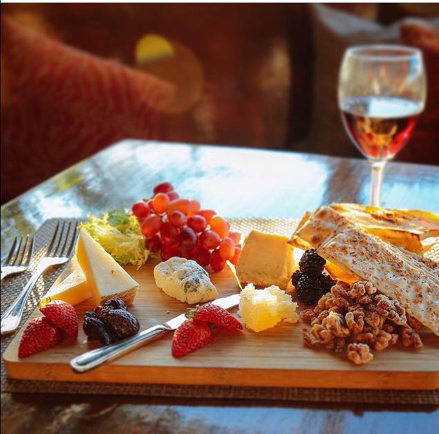 A glass of rosé and a cheeseboard...our favorite combo! 😍🧀🍷
The Safari Room at OceanCliff is open today from 4-8pm and Saturday and Sunday from 1-8pm! Come see us! 
#cheeseboards #rosé #newportrestaurants #safariroom #oceancliff #newportexperience