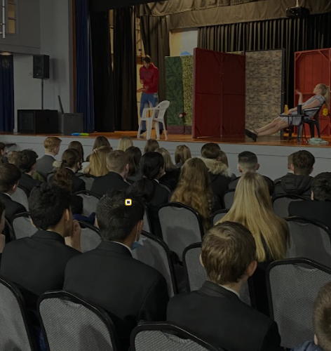 MarshlandHS's tweet photo. Marshland High School students joined with Springwood students to enjoy a German play together. #MHS #WNAT https://t.co/92PQf84Ugz