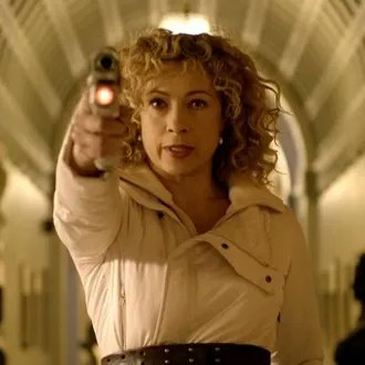 spod1000's tweet photo. Happy 59th birthday to #AlexKingston 
In #DoctorWho she featured as Professor #RiverSong in
#LetsKillHitler
#ClosingTime
#TheWeddingOfRiverSong
#TheAngelsTakeManhattan
#TheNameOfTheDoctor
#TheHusbandsOfRiverSong 

2/2 https://t.co/C9vEs4QKMc