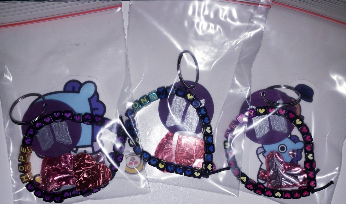 komjongpada's tweet photo. Prepared some giveaways for the cinema-concert.
Hope Army like them ๐
PTD Stuttgart Liederhalle :D
Ich freue mich auf gemeinsames Schauen
#PTDLIVEVIEWING #btsgiveaways https://t.co/PNoPqtbzMW
