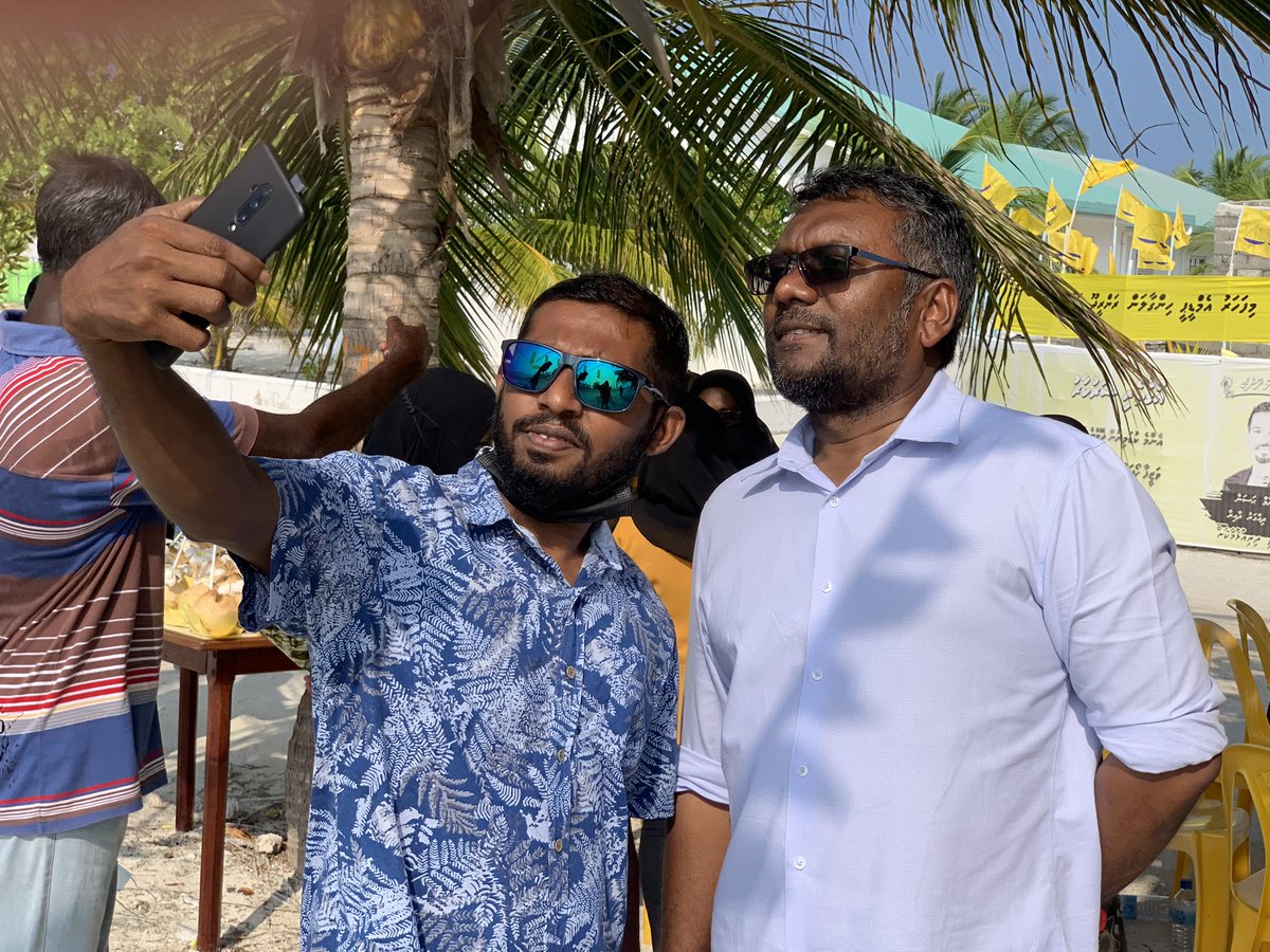 asadhaddu's tweet photo. #Maduvvari Membarunge furihama thaeedhaai loabi othee @faya_i ah 💛✌️
#MDPhingaalan https://t.co/rhmBGNYovR