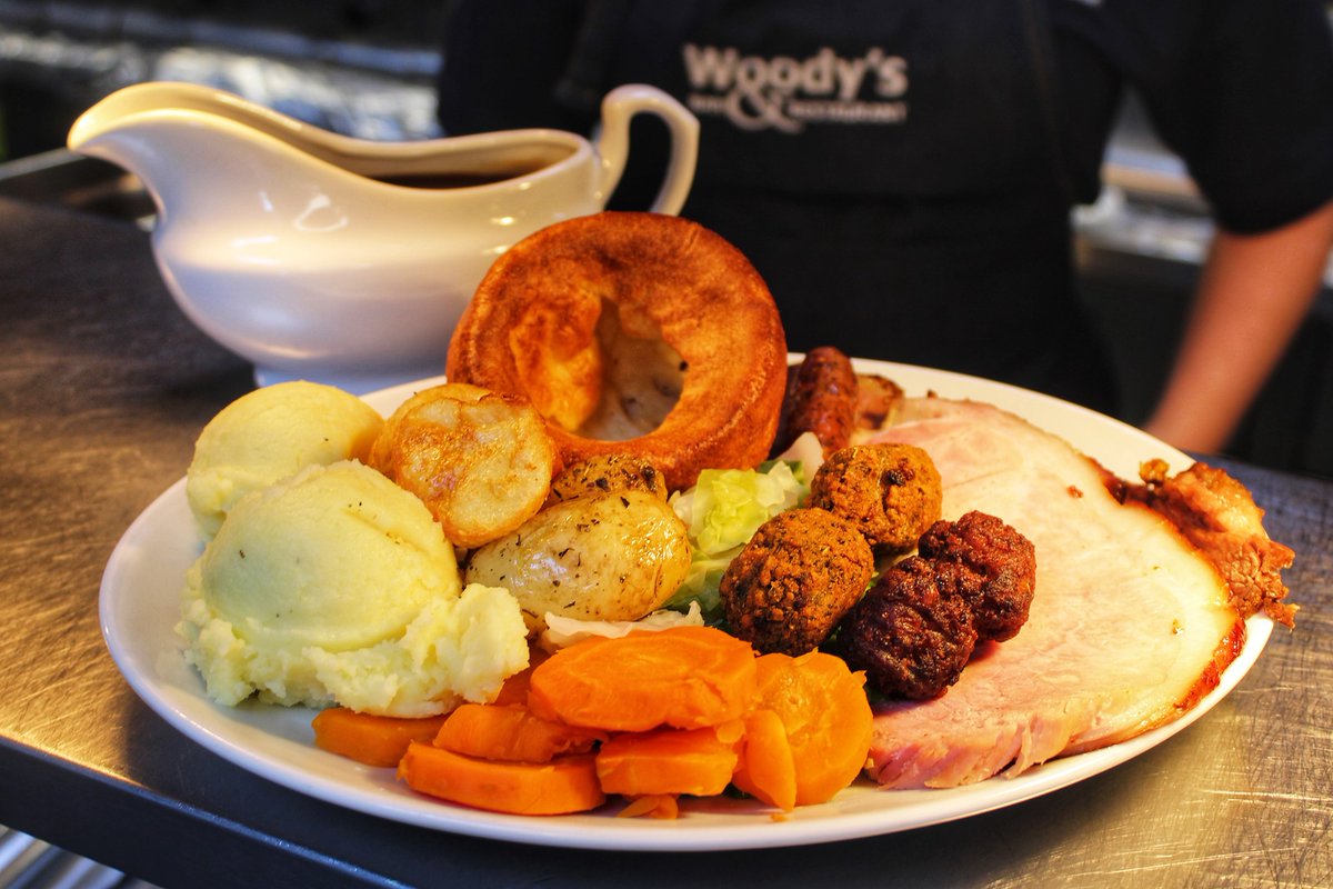 Our carvery at Woody's is served today
 from 12 noon
⚫️Operates on a Walk in Basis
⚫️Vegetarian Options Available
⚫️Indoor &amp; Outdoor Dining Experience
⚫️Served until 6pm (subject to availability)
⚫️Indoor Soft &amp; Outdoor Play Area
We also serve a midweek carvery every Wednesday.