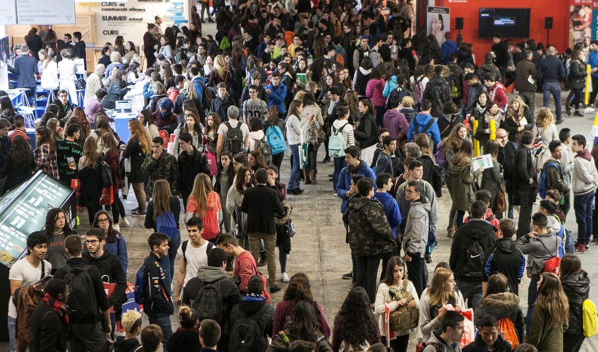 L' <a href="/UdAndorra/">Universitat d'Andorra</a> es promociona al <a href="/saloensenyament/">Saló Ensenyament</a> que torna a la presencialitat <a href="/Andorra_RI/">Andorra Recerca + Innovació</a> <a href="/AndorraAviation/">Andorra Aviation</a> <a href="/vatelandorra/">Vatel Andorra</a> #Andorra #Ensenyament #Barcelona tinyurl.com/22umnrxs